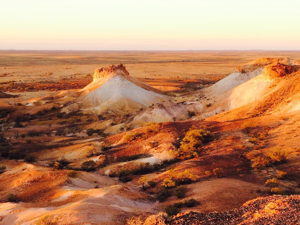 Desert Cave Hotel Coober Pedy Exterior foto