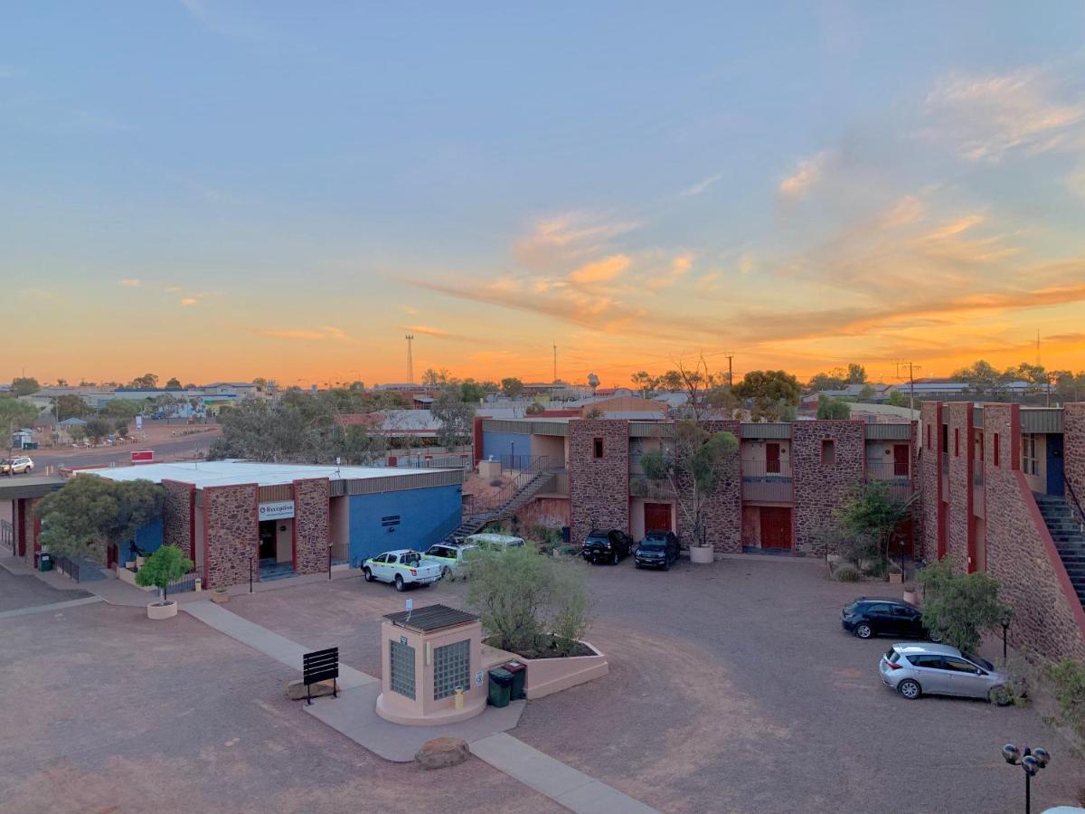 Desert Cave Hotel Coober Pedy Exterior foto